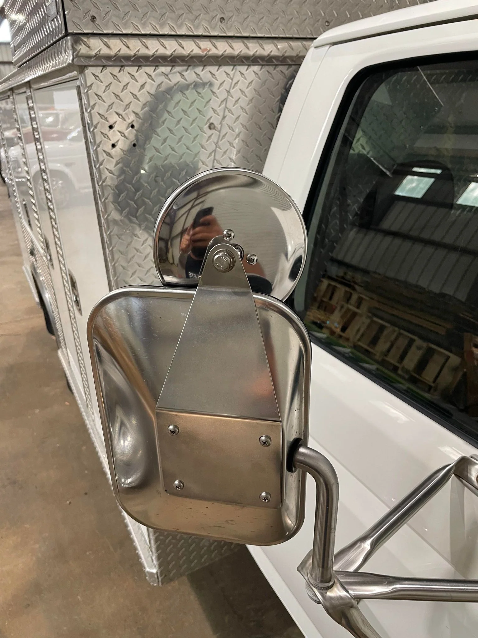 Complete Performance Spot Mirror Bracket - Factory 4 post mirror 80-97 Ford F-250/F-350 SuperDuty - Image 7
