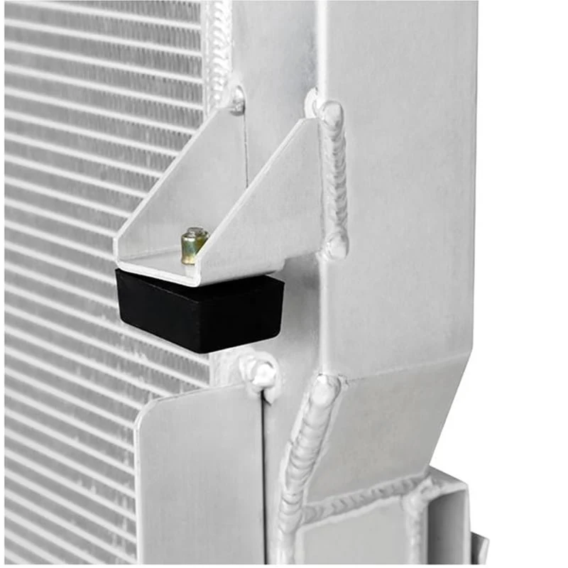 Mishimoto Performance Aluminum Radiator 10-12 Ram 6.7L Cummins - Image 6