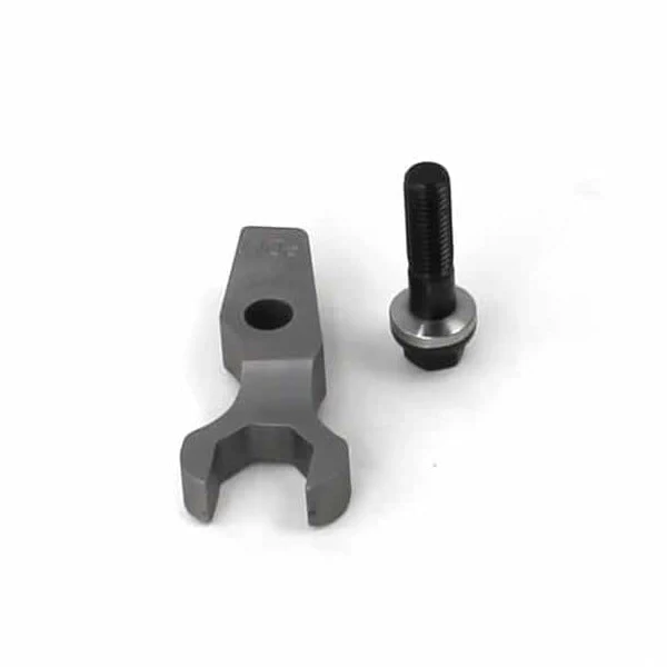 Industrial Injection Billet Injector Hold Downs with ARP Bolts and Hardware 01-04 GM Duramax LB7