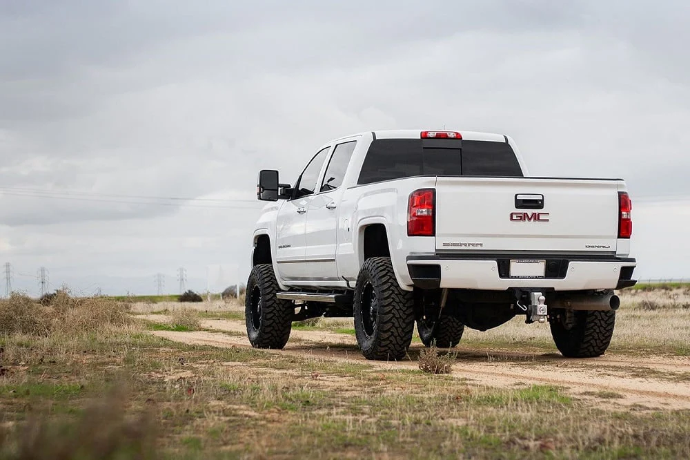 Cognito 4" Performance Lift Package with Fox Shocks 11-19 GM 6.6L Duramax - Image 4