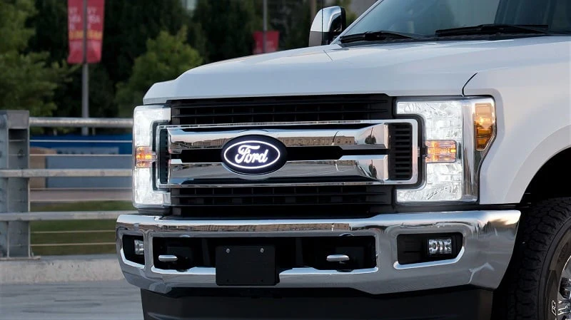 Putco 92801 Luminix Ford LED Front Emblem 17-19 6.7L Ford Powerstroke F-250/350 W/ Camera - Image 2